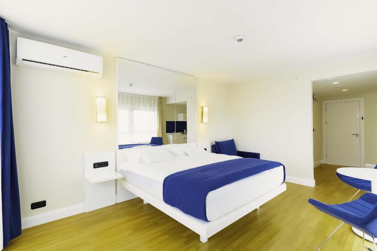 Elegance Sea View Aparthotel In Orbi City Batumi Eksteriør billede