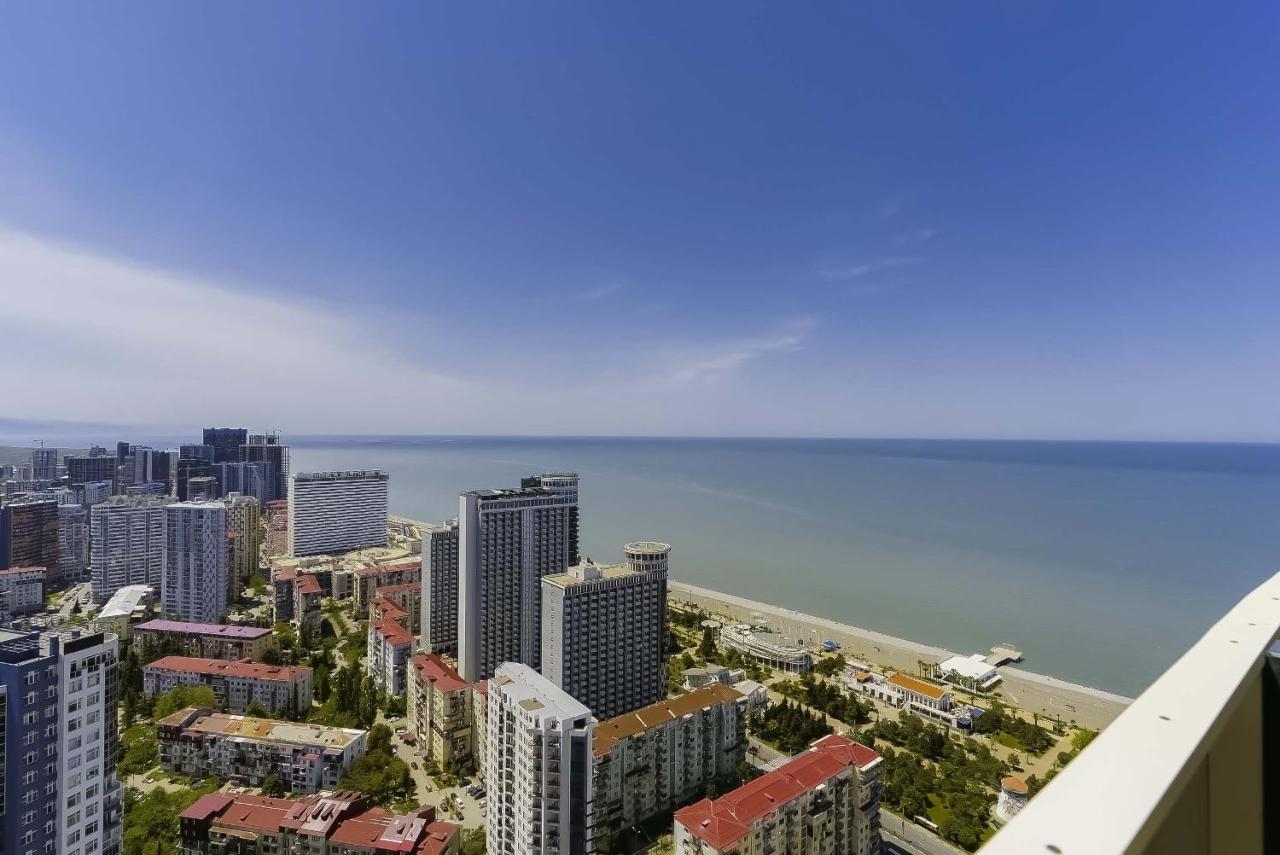 Elegance Sea View Aparthotel In Orbi City Batumi Eksteriør billede