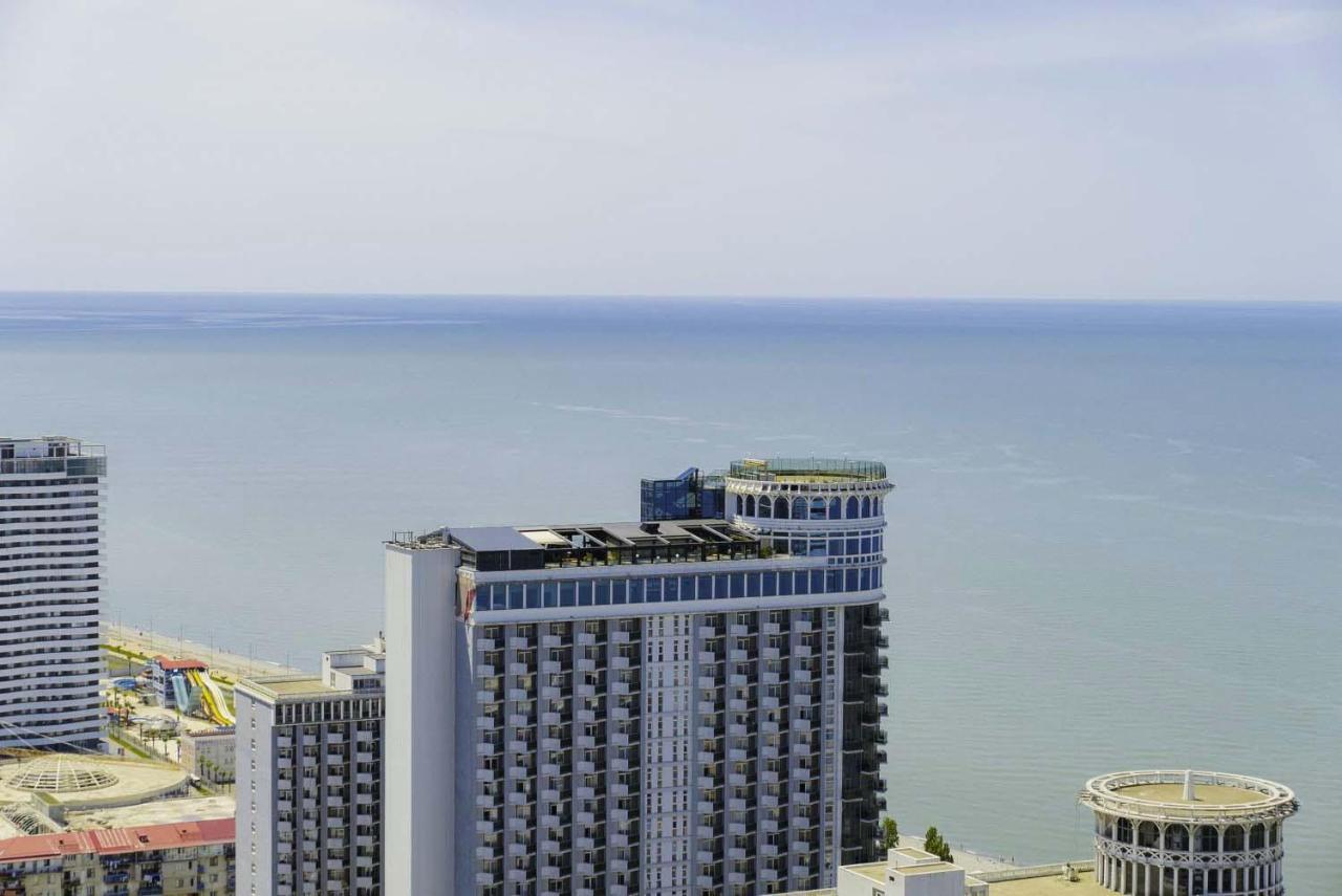 Elegance Sea View Aparthotel In Orbi City Batumi Eksteriør billede