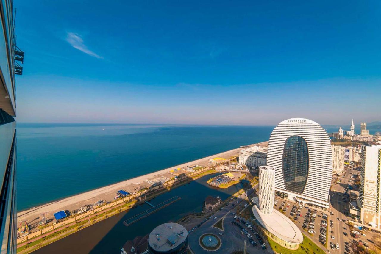 Elegance Sea View Aparthotel In Orbi City Batumi Eksteriør billede