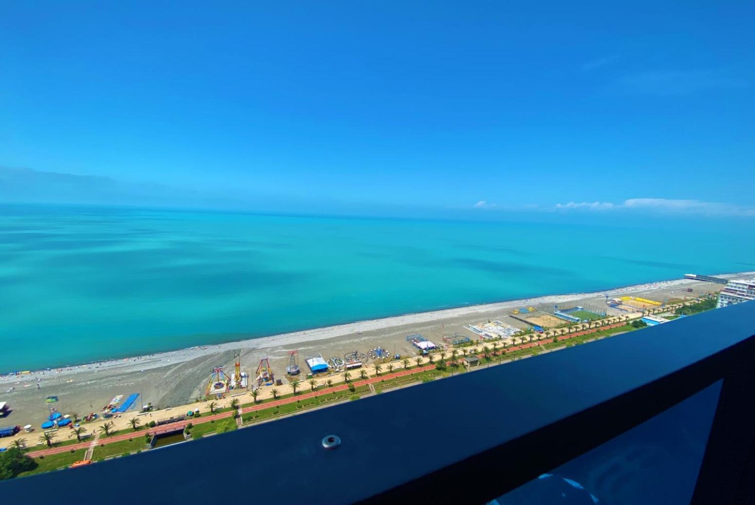 Elegance Sea View Aparthotel In Orbi City Batumi Eksteriør billede